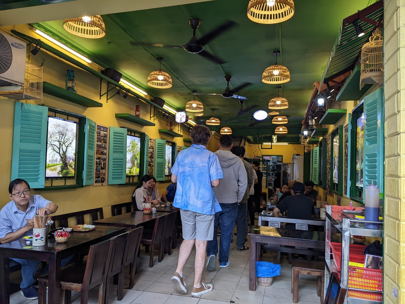 Cho thuê Nguyên Căn  MT Cao Thắng, P4, Q3